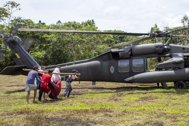Exército Brasileiro apoia evacuações aeromédicas de indígenas na Operação Yanomami 2023