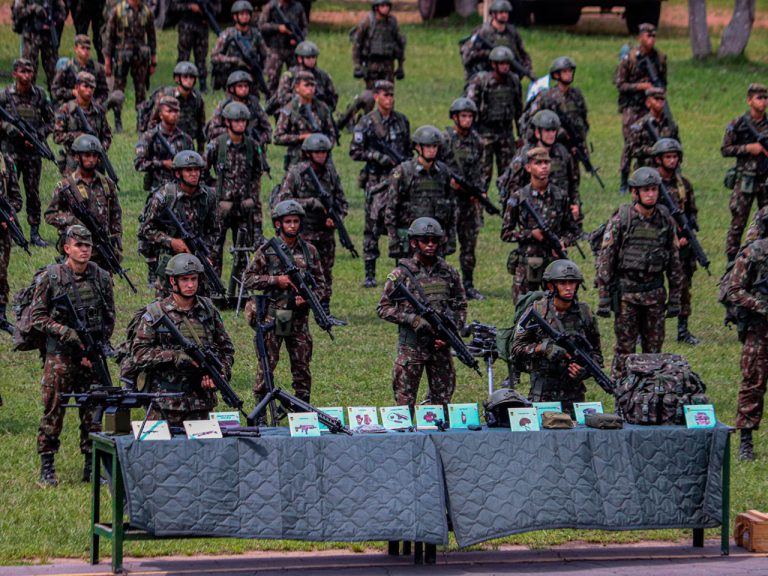 Exército Brasileiro prepara tropa para exercício combinado com os Estados Unidos