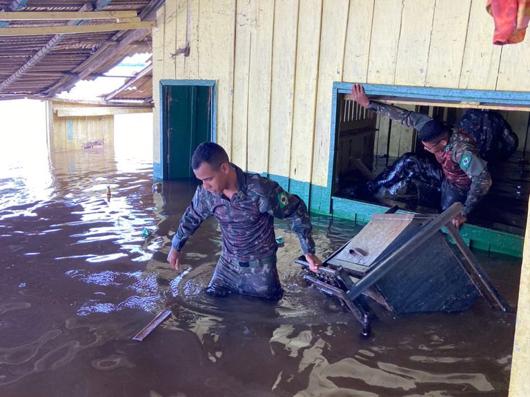 Exército presta apoio após Enchentes em Marabá (PA)