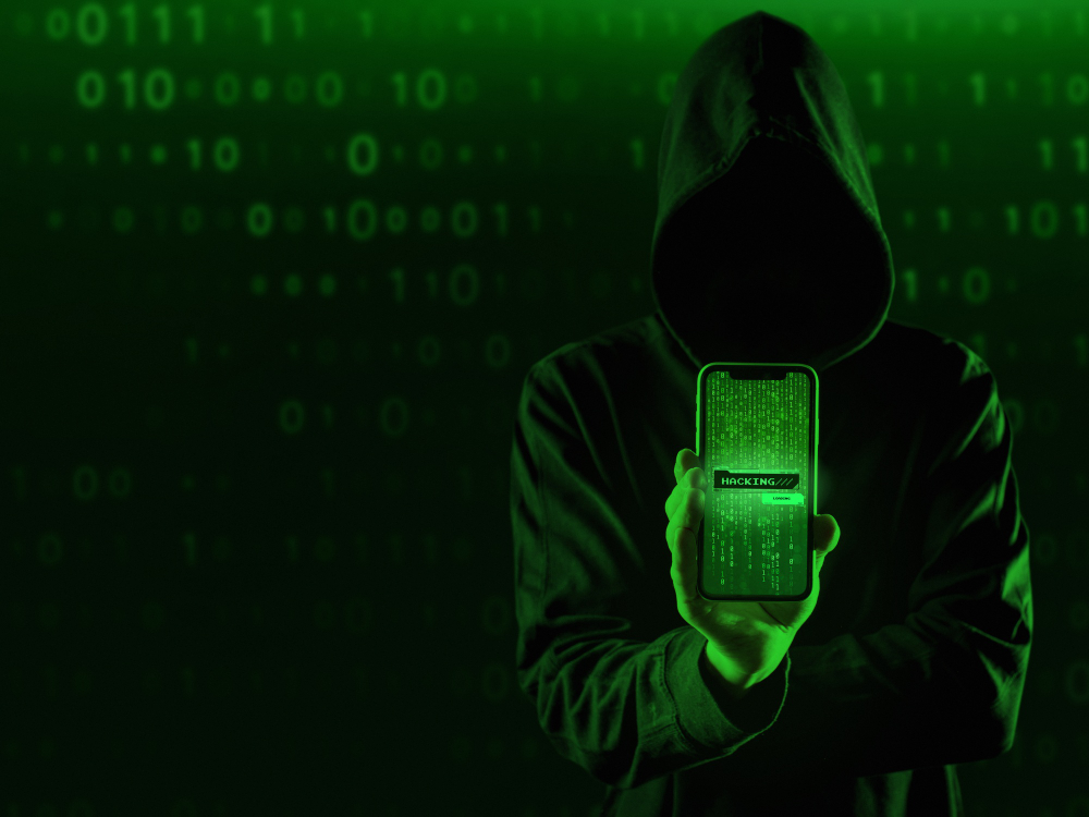 golpe do falso emprego no WhatsApp visa roubar dados pessoais