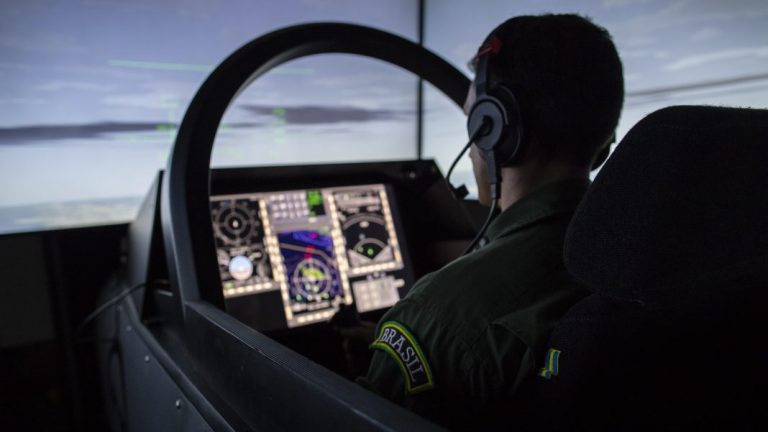 Simuladores de voo do Gripen estão em plena operação na BAAN