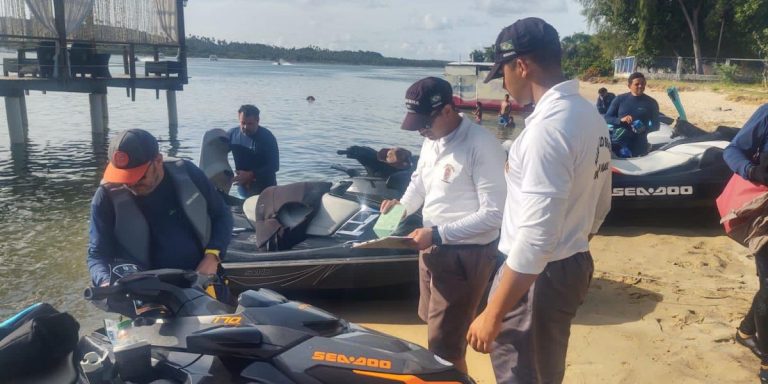 Capitania dos Portos de Pernambuco garante segurança em evento náutico de motoaquáticas em Maria Farinha, PE