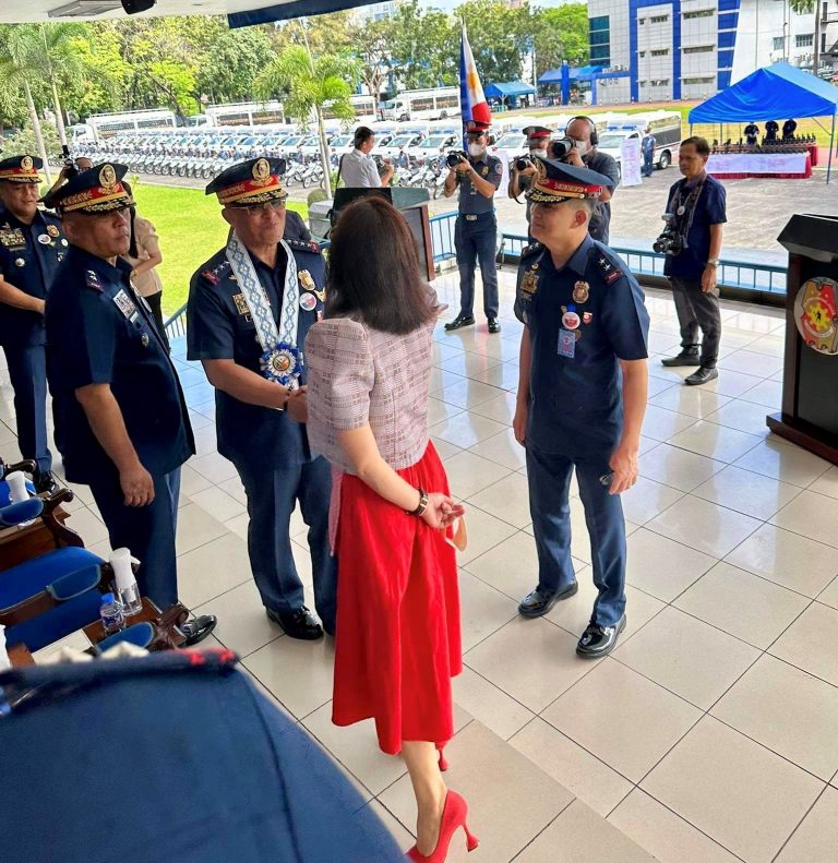 Taurus realiza entrega de mais de 9 mil pistolas TS9 à Polícia Nacional das Filipinas
