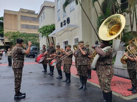 Escola Superior de Guerra celebra o Dia do Exército Brasileiro