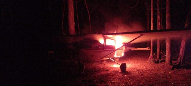 Mais uma aeronave envolvida em transporte ilegal é incendiada em Terra Indígena Yanomami
