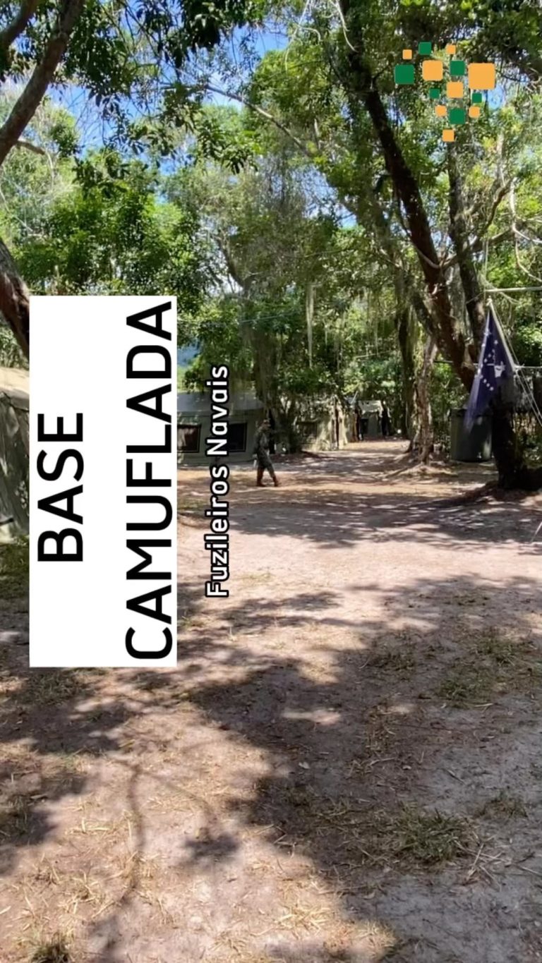 Camuflagem da base de Fuzileiros para evitar localização por parte do inimigo

C...