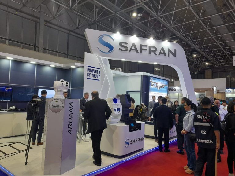 Convergência de tecnologias é a marca registrada da Safran Eletrônica & Defesa Brasil na LAAD