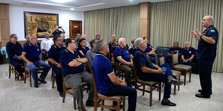 Comando do 3º Distrito Naval discute mentalidade marítima em reunião com a Sociedade Amigos da Marinha de Natal