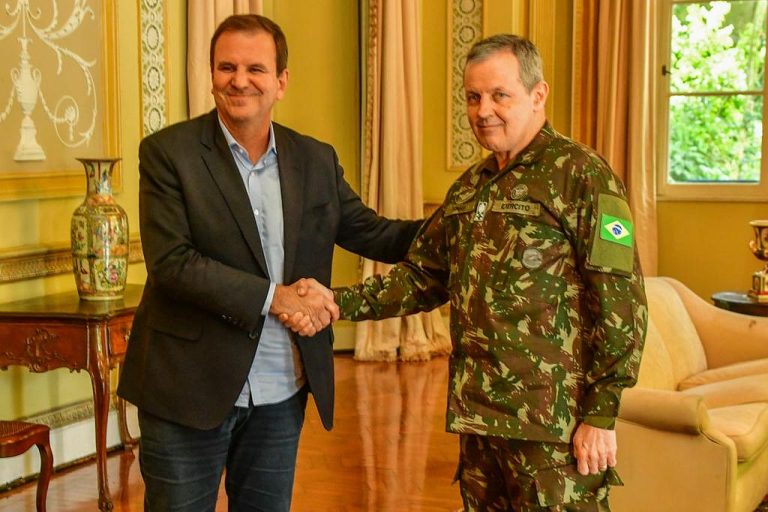 Comandante do Exército visita Prefeitura do Rio de Janeiro para debater assuntos de interesse mútuo
