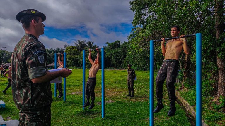 Candidatos passam por Semana de Mobilização para os Cursos de Operações na Selva em Manaus