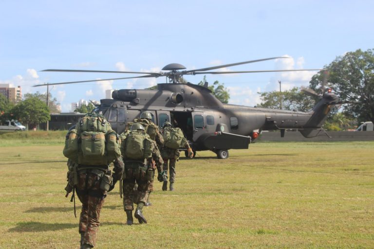 Comando Militar do Norte realiza Estágio de Adaptação às Operações Aeromóveis em Imperatriz (MA)