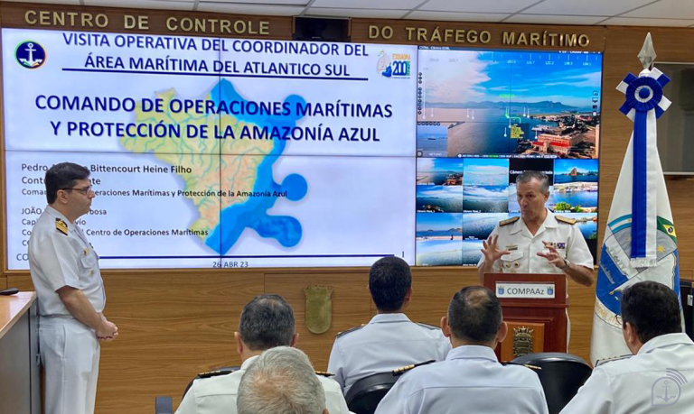 Coordenador da Área Marítima do Atlântico Sul (CAMAS) visita a Marinha do Brasil