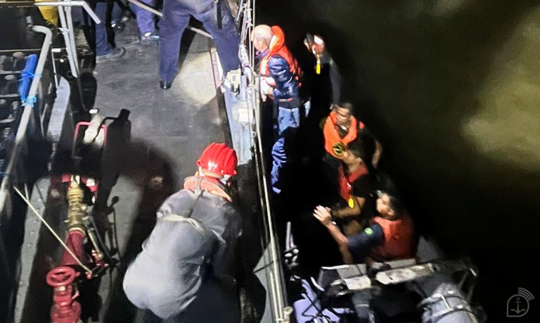 Marinha do Brasil realiza resgate de tripulante ucraniano do navio mercante “Agia Ioanna”