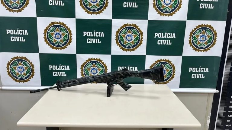 Fuzil roubado da Marinha é recuperado pela Polícia Civil na Baixada Fluminense
