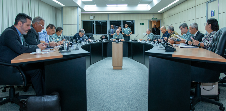 Instituições Públicas Recebem Benefício do Termo de Licitação Especial para Aquisição de Produtos de Defesa