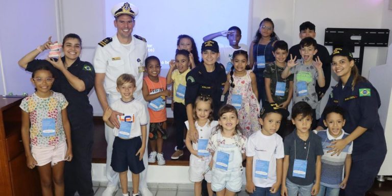 Hospital Naval de Natal realiza projeto “Pequeno Marinheiro”