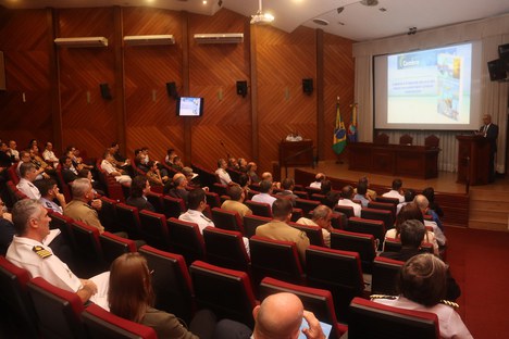 Ex-comandante da Marinha ministra palestra sobre “O Brasil e o Mar no Século XXI” na ESG