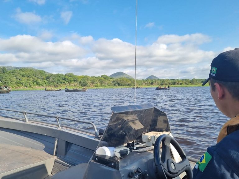 Parceria entre Marinha e Exército Brasileiro fortalece treinamento de “Guerreiros do Pantanal