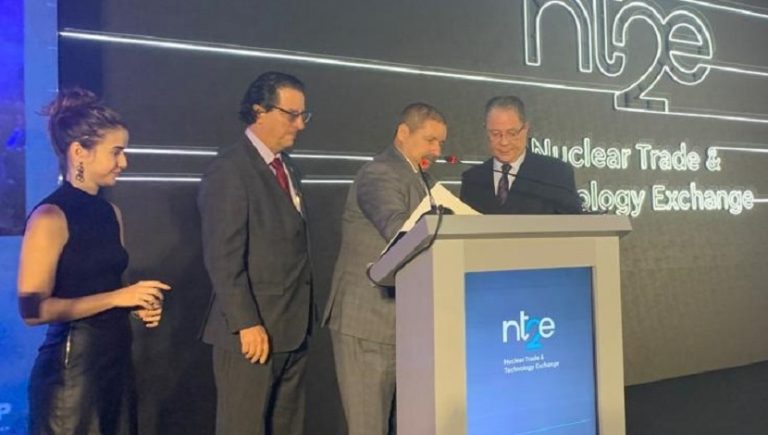 Amazul e Eletronuclear celebram convênio para aumentar vida útil de Angra 1