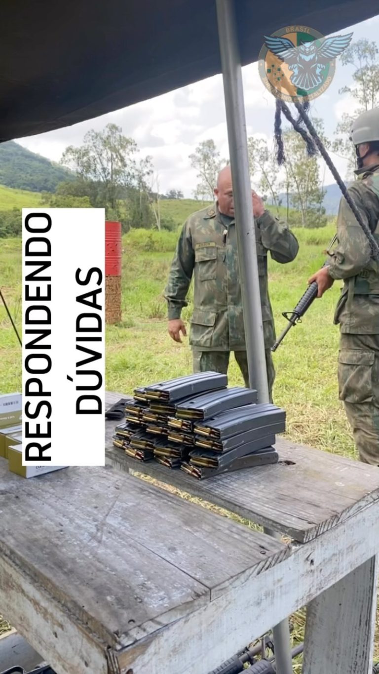 Proteção e atitudes obrigatórias no estande de tiro militar com munição real

Du...