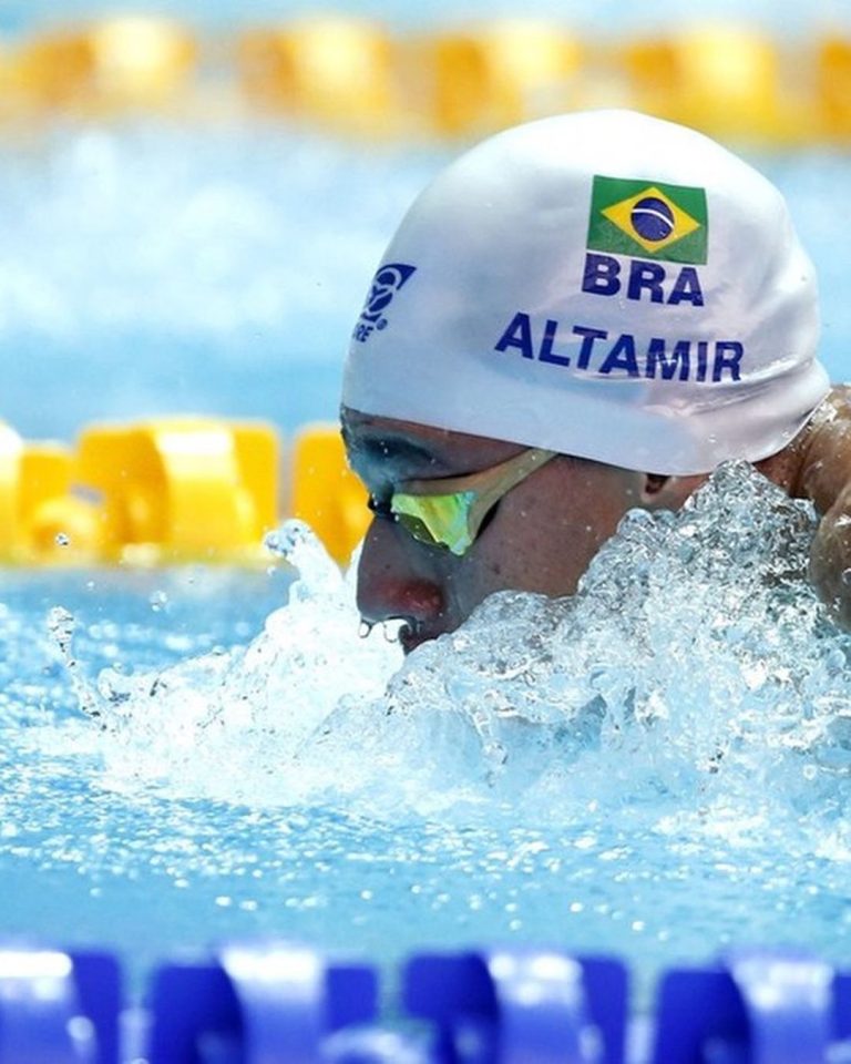 Sargento da Marinha brilha no Circuito Mare Nostrum de Natação