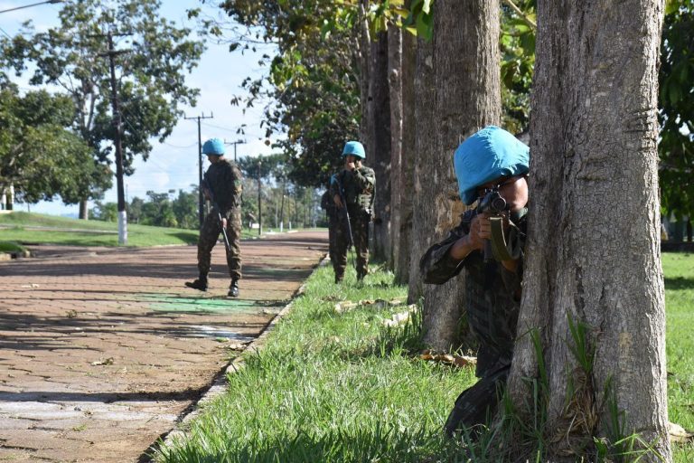 CCOPAB realiza capacitação de Comandantes e Estado-Maior da Companhia de Reação Rápida de Selva para missões de paz
