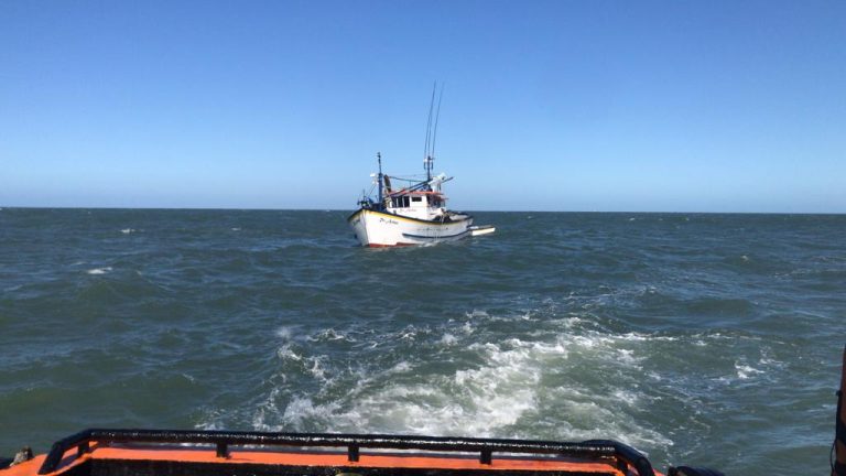 Resgate Heroico no Mar: O salvamento da Marinha na costa do Rio Grande do Sul