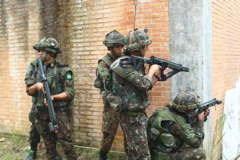 Operação Pantheon: Exército Brasileiro Realiza Treinamento de Elite em Ambientes Urbanos