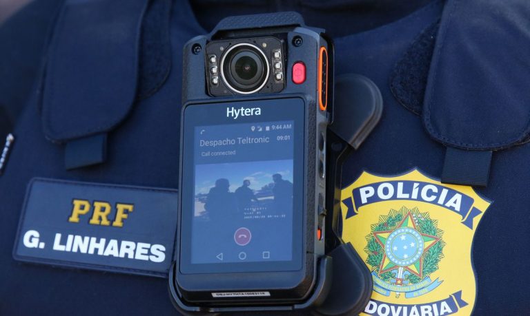 PRF avança com projeto para implementar câmeras corporais na força policial