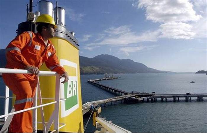 Transpetro investe em estudo para retomar a construção naval brasileira e geração de empregos