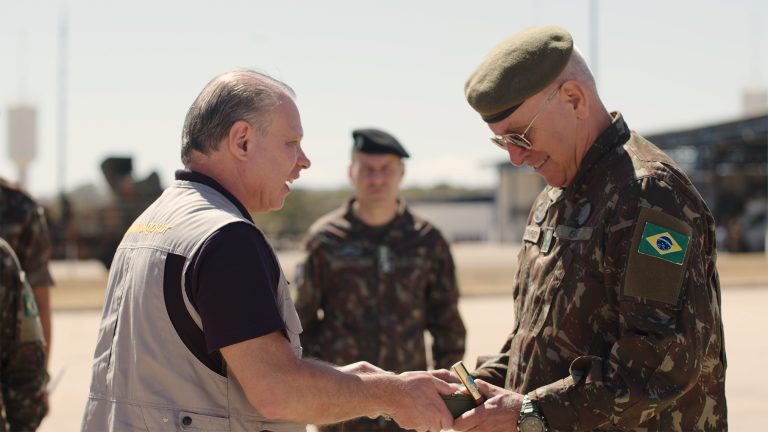 Sistema Gênesis, a Inovação em Artilharia, é Simbolicamente Entregue ao Exército Brasileiro