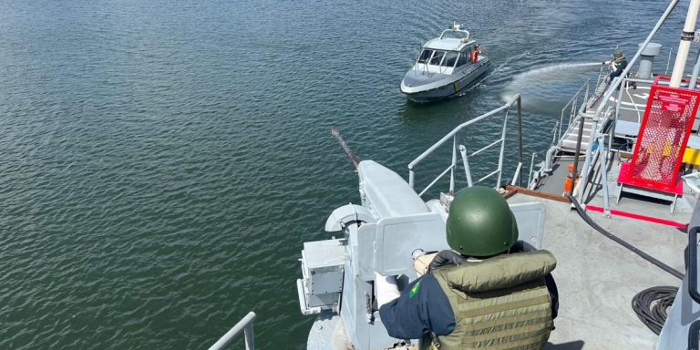 Marinha do Brasil realiza exercício contra ameaças assimétricas no Rio Potengi, RN