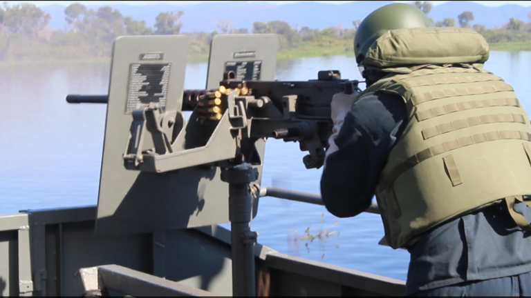 Adestramento de Fase e Exercício de Tiro na Hidrovia do Rio Paraguai: Desafios e Conquistas
