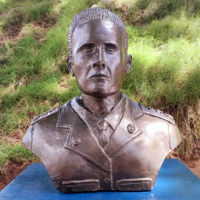 GRUSEF participa do descerramento de busto em homenagem ao Major Landerico