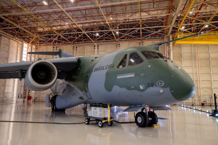 Embraer faz entrega de sexta aeronave C-390 Millennium à FAB