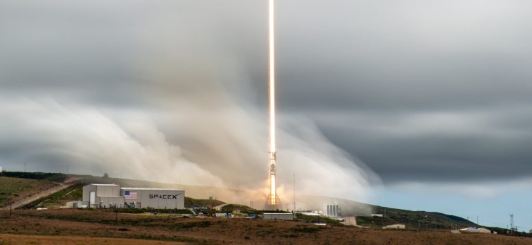 ICEYE lança quatro satélites da nova geração 3 com o SpaceX Transporter-8, apresentando o produto de imagem SPOT FINE de alta resolução