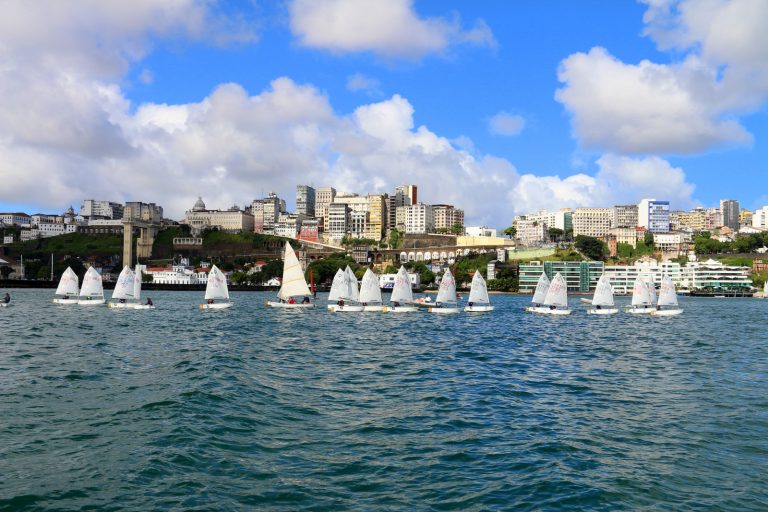 44ª Regata Marcílio Dias celebra o Dia da Marinha e os 200 anos da Independência do Brasil na Bahia