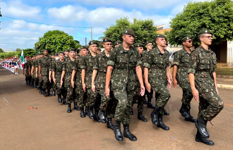 Jovens do Tiro de Guerra de Londrina concluem curso de Formação de Cabos com Exercício no Terreno