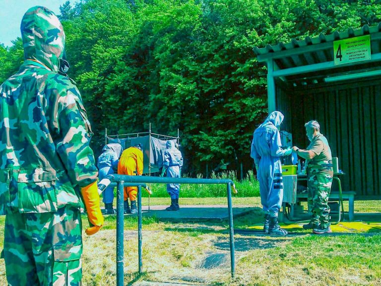 Capacitação Internacional: Brasileiros em Treinamento com Agentes Químicos de Guerra