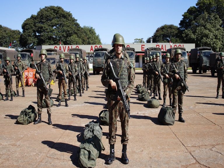 Operação de Garantia da Lei e da Ordem: Preparação do 20º Regimento de Cavalaria Blindado