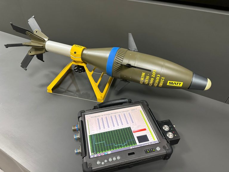 Arsenal de Guerra do Rio em parceria com a SIATT desenvolve munição para morteiro guiada por satélite