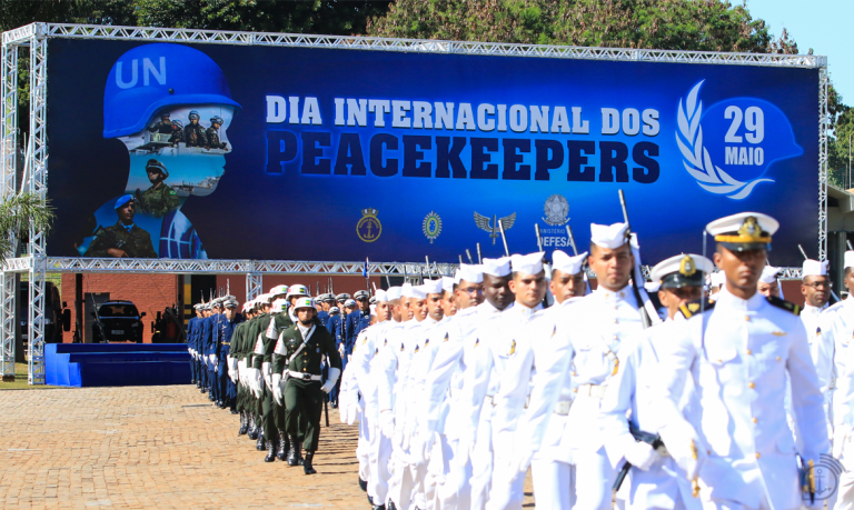 Marinha celebra o Dia Internacional dos Mantenedores da Paz: Uma jornada de compromisso e heroísmo