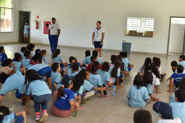 Programa Forças no Esporte: Transformando vidas através do esporte e da educação