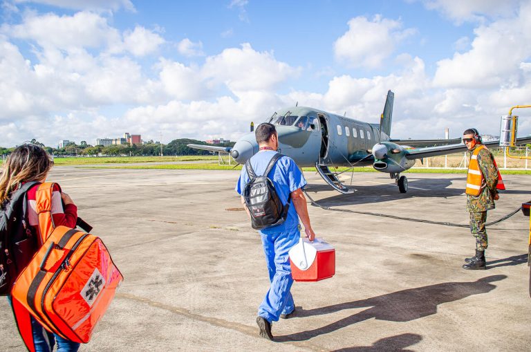 Transporte de Vida: FAB e InCor Unem-se em Missão Vital de Transplante de Órgãos