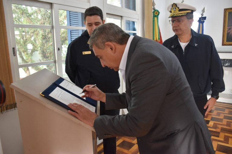 Capitania Fluvial de Porto Alegre e MDB Unem Forças para a Expansão Naval