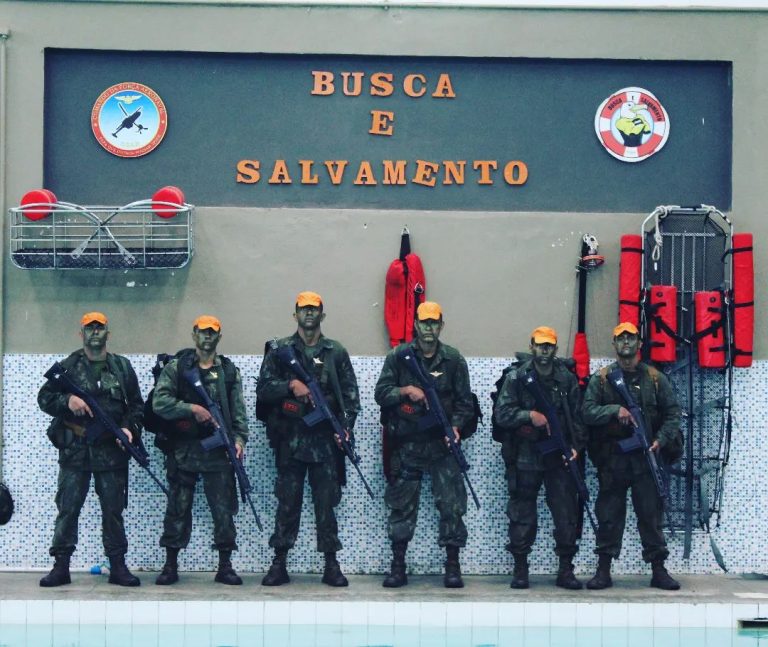 Marinha Realiza Curso de Tripulante Aéreo de Resgate para Atividades de Busca e Salvamento