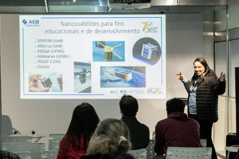 Programa AEB Escola: Despertando Novos Talentos para o Espaço!