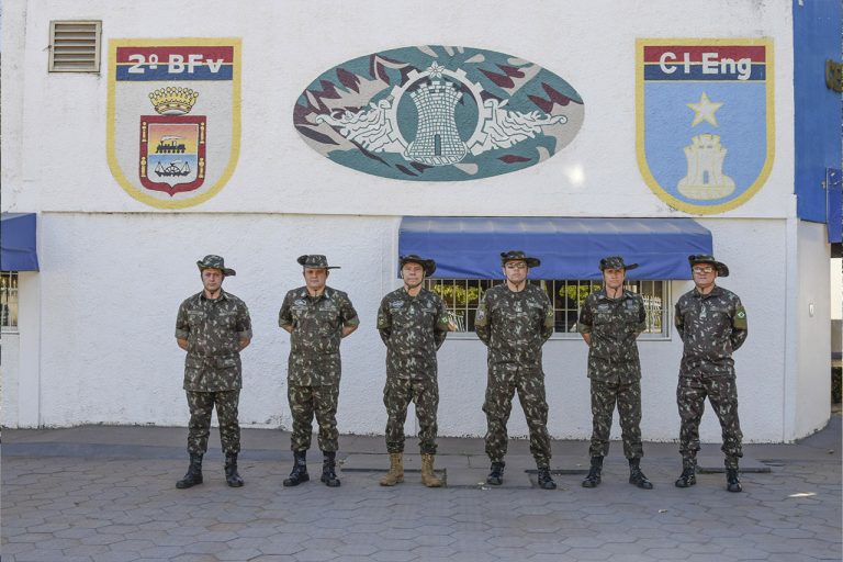 Visita ao Centro de Instrução de Engenharia Realça o Papel da Capacitação Operacional