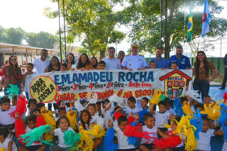 Militares e Educação: Quadra e Horta Inauguradas na Escola Amadeu Rocha