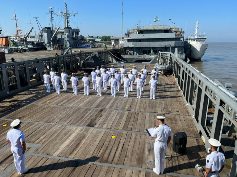 Marinha do Brasil: Memória e Homenagem aos Heróis de Guerra